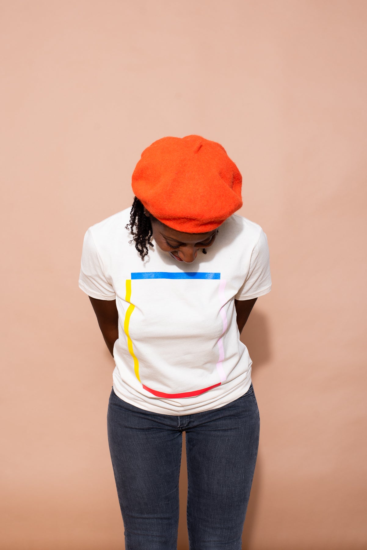 YYULI – T-Shirt mit mehrfarbigem Aufdruck