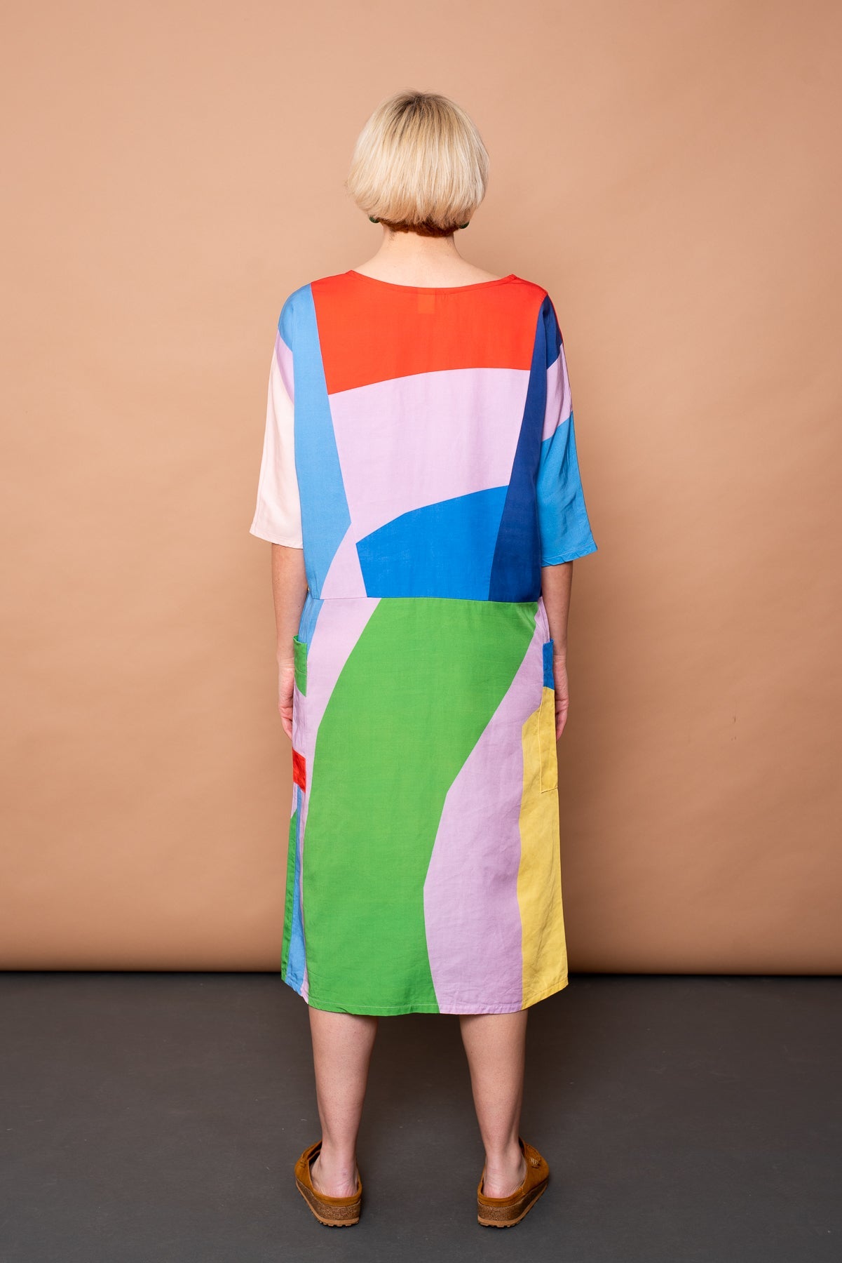 YYULI – Oversized-Kleid mit 7/8 Arm – ‚Bold Stripes‘