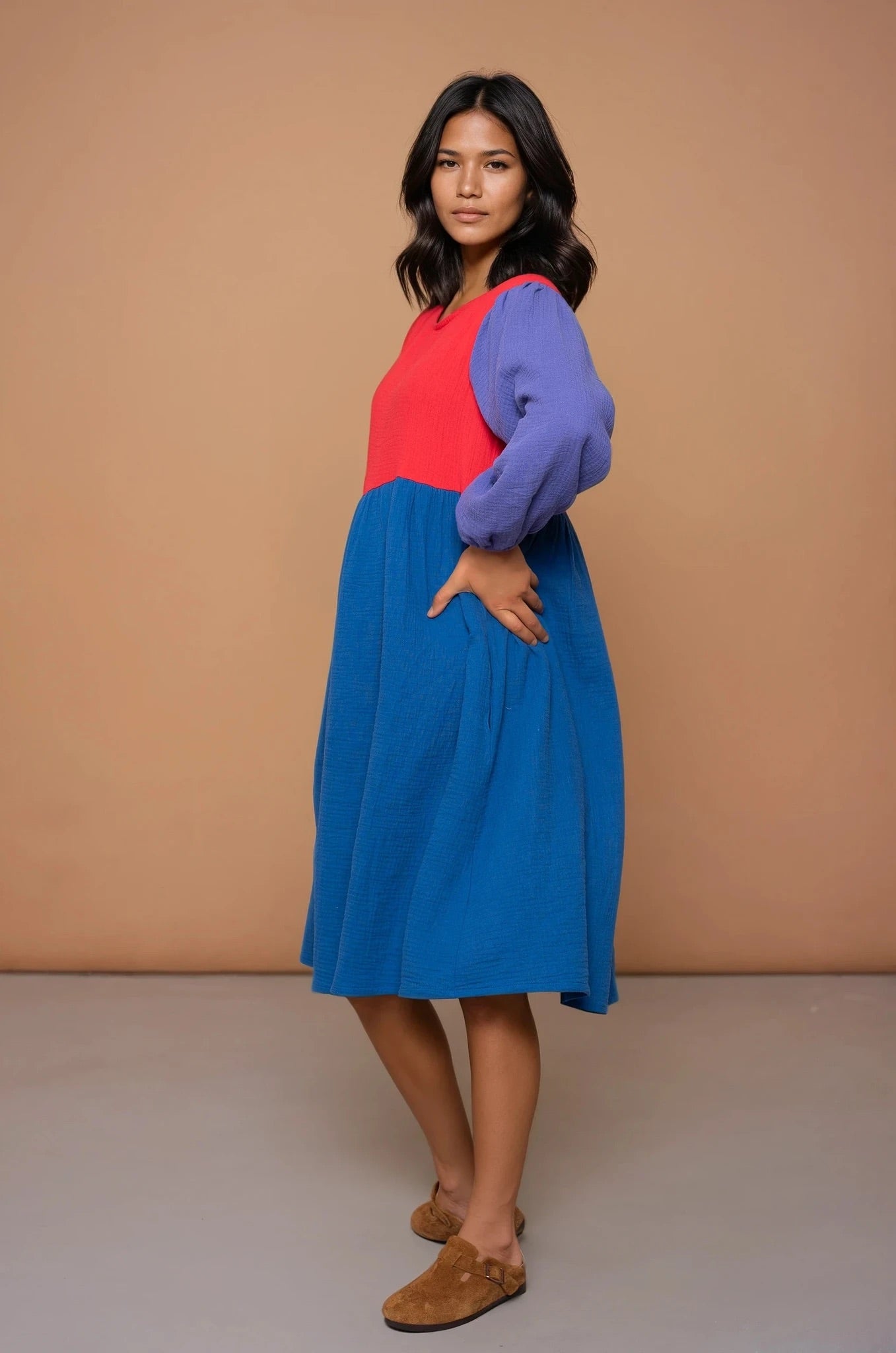 PRE-ORDER – YYULI – Midi-Kleid Colour Blocking