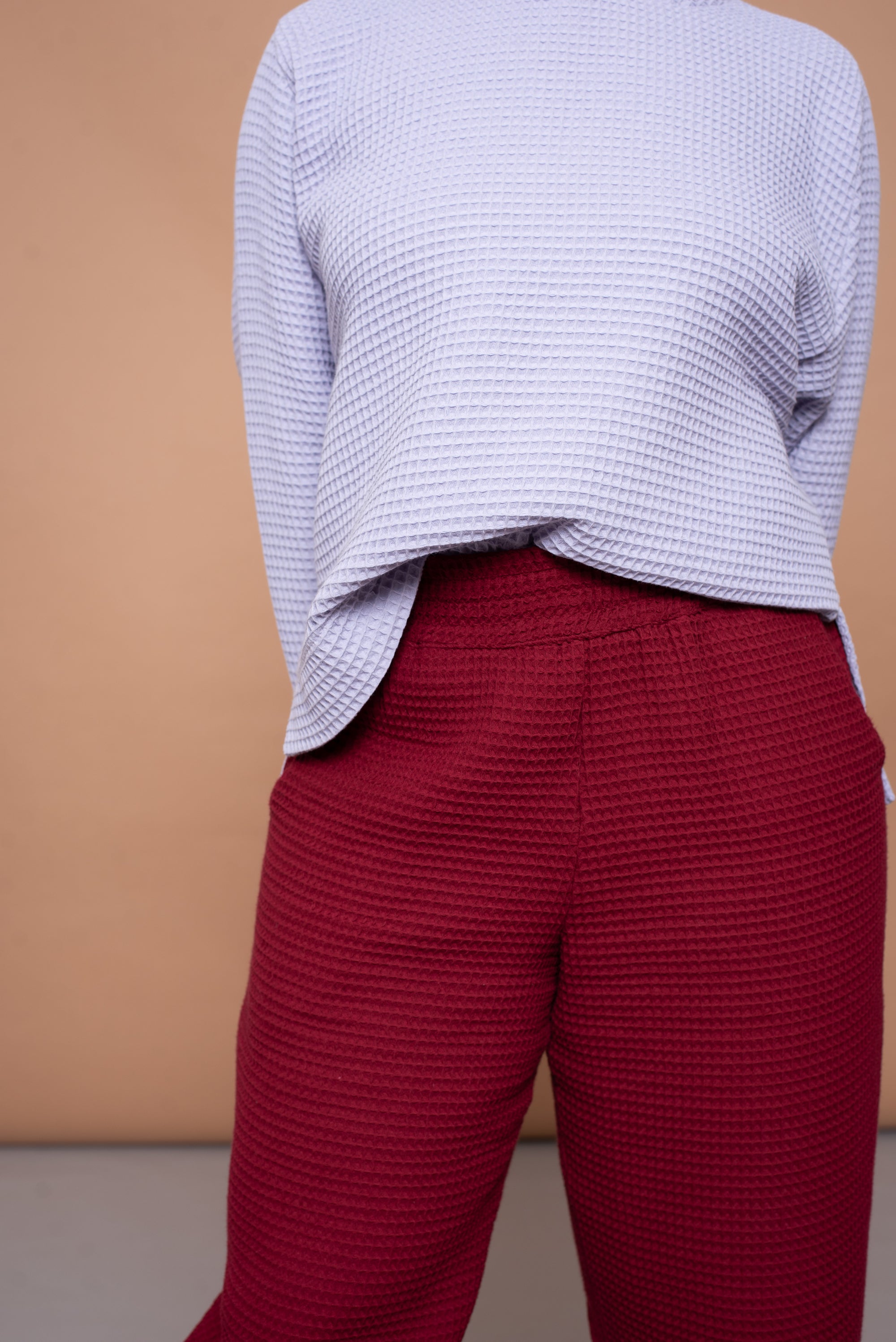YYULI – Barrel Pant Bordeaux