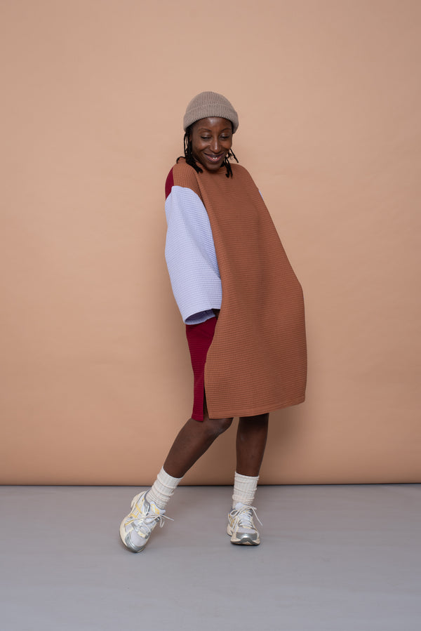 YYULI – Oversized Kleid Colour Blocking