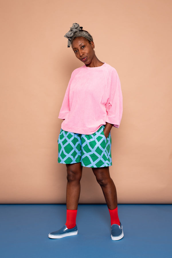 YYULI – Oversized Shorts ‚Off-Grid‘