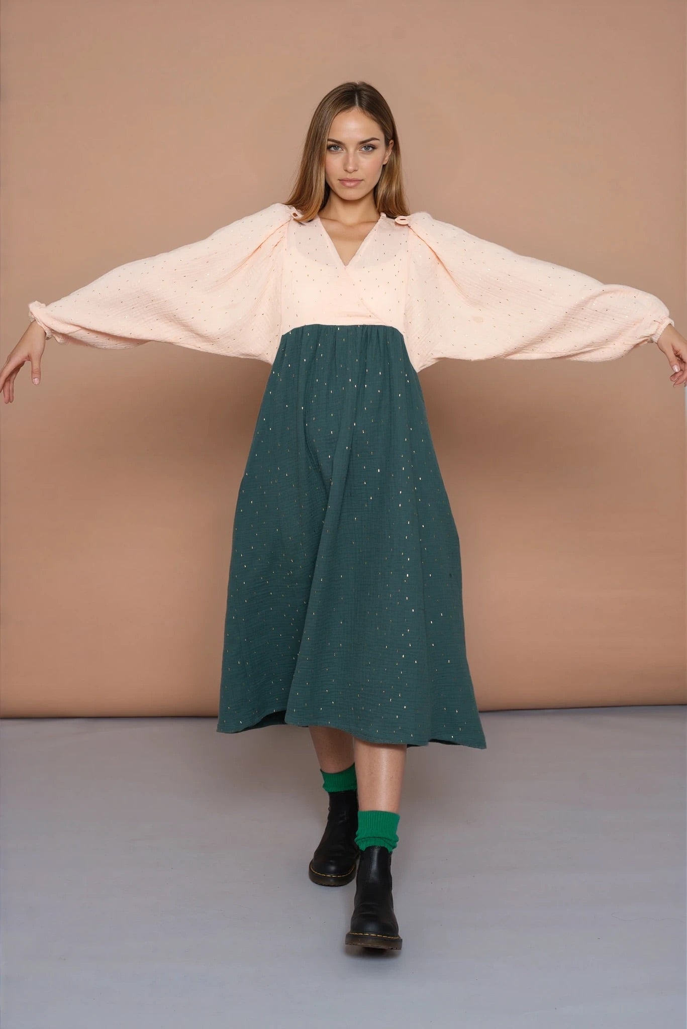 YYULI – Maxi-Kleid ‚Gold Standard‘