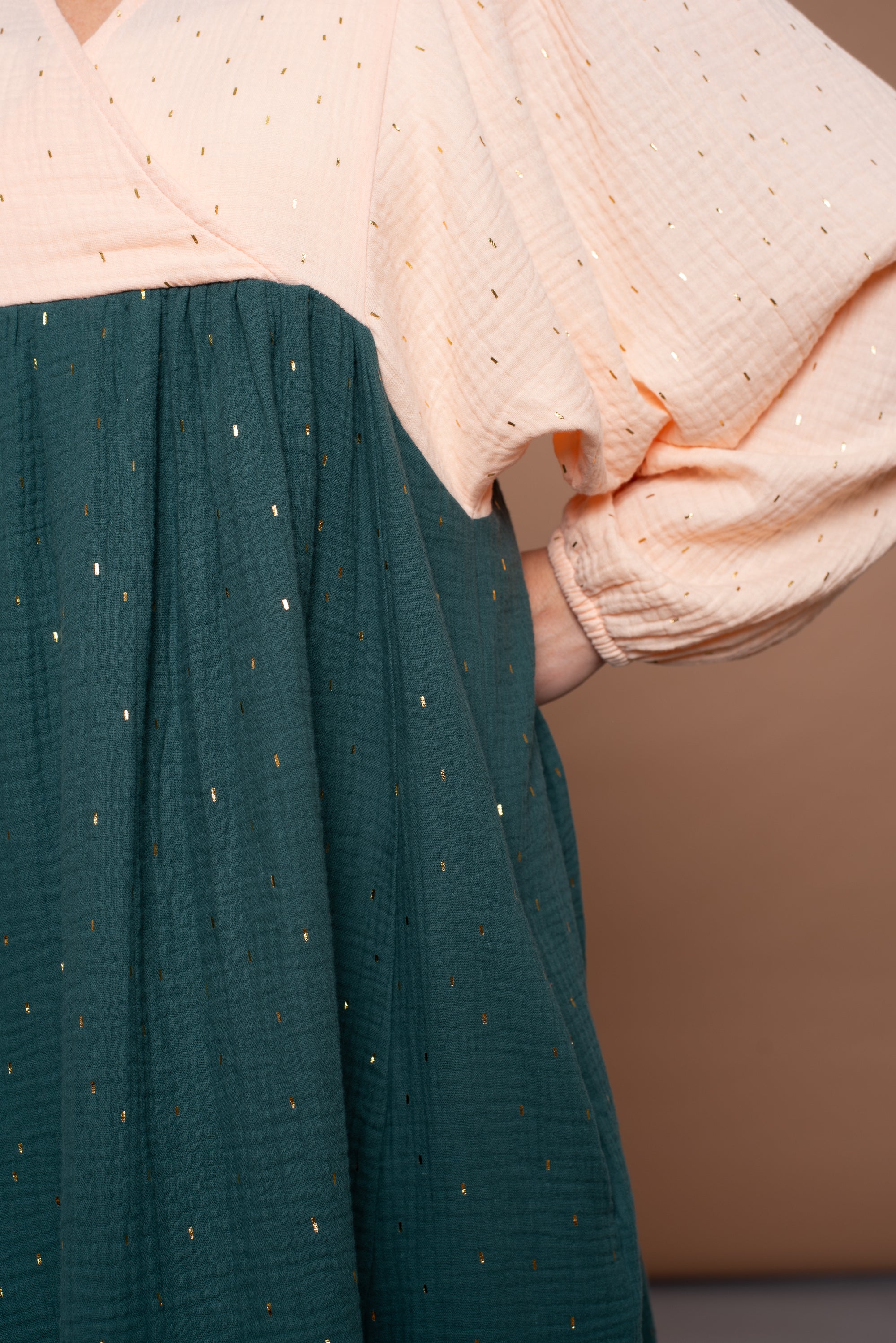 YYULI – Maxi-Kleid ‚Gold Standard‘