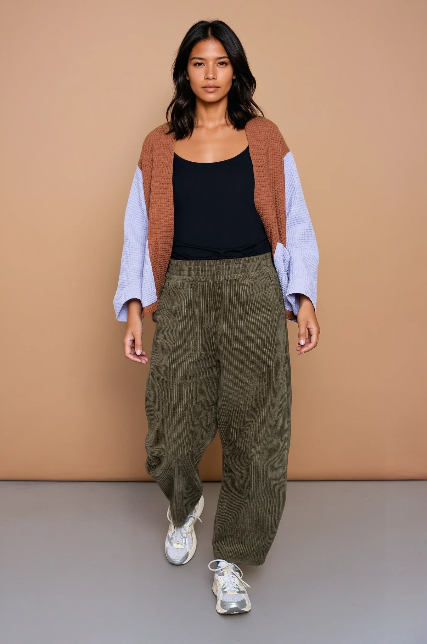 YYULI – Barrel Pant Olive
