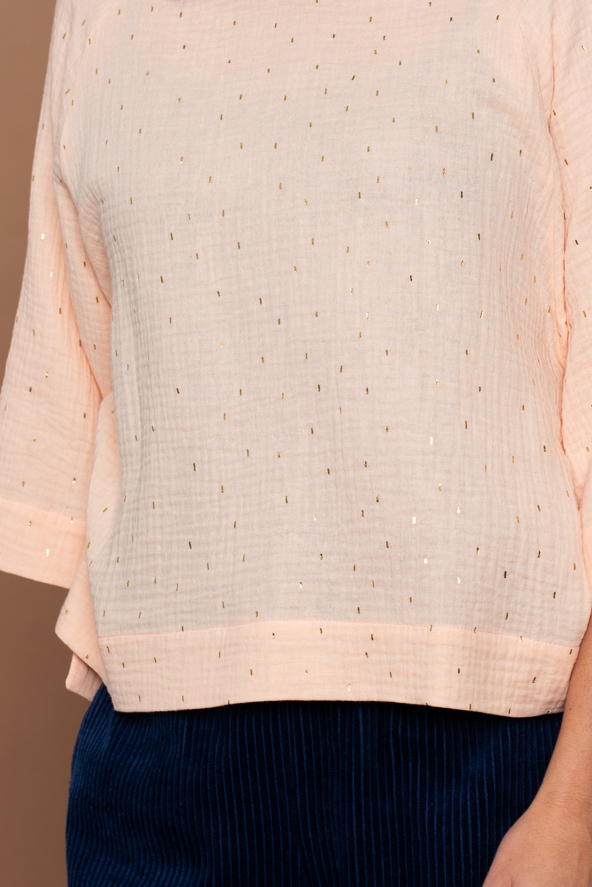 YYULI – Oversized Shirt ‚Gold Standard‘