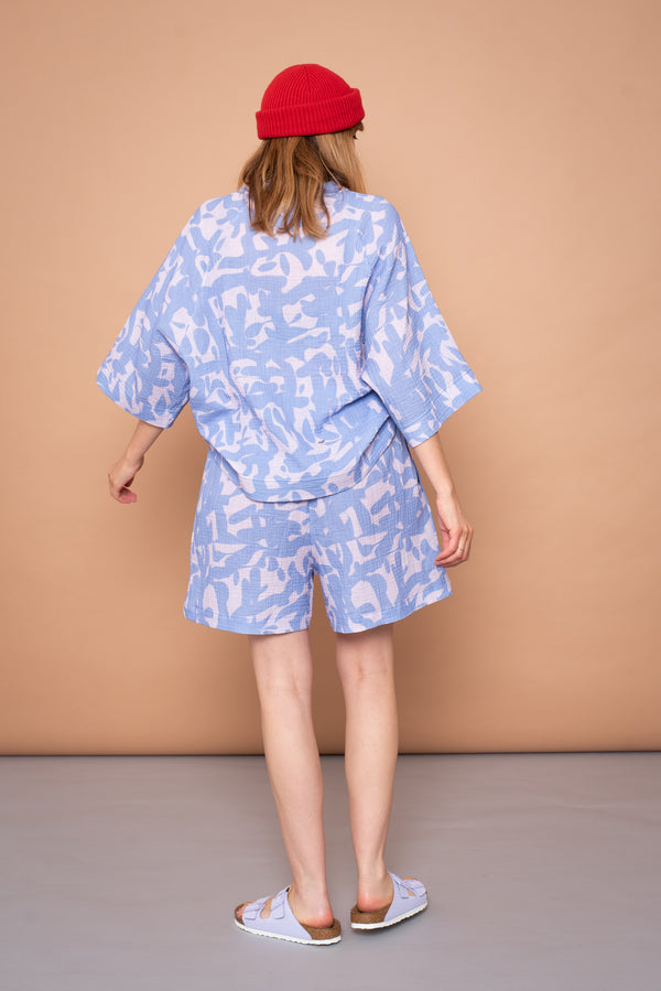YYULI – Oversized Shorts ‚Soft Limit‘