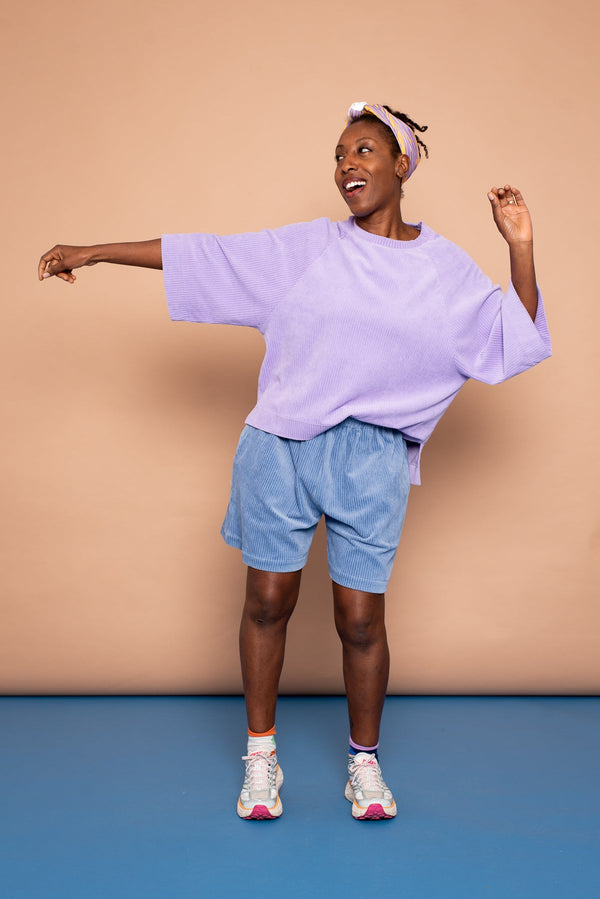 YYULI – Oversized Shorts aus Cord-Nicky