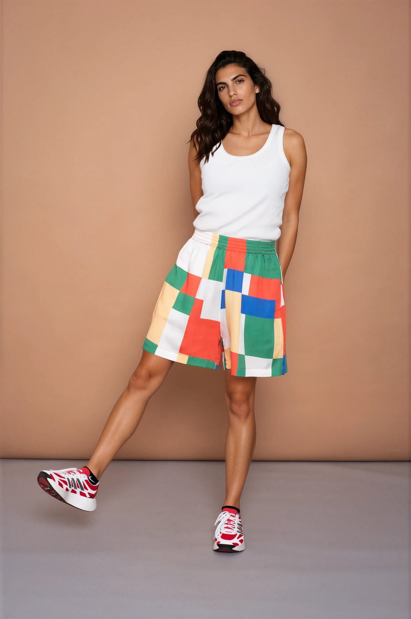 YYULI – Oversized Shorts ‚Blockchain‘