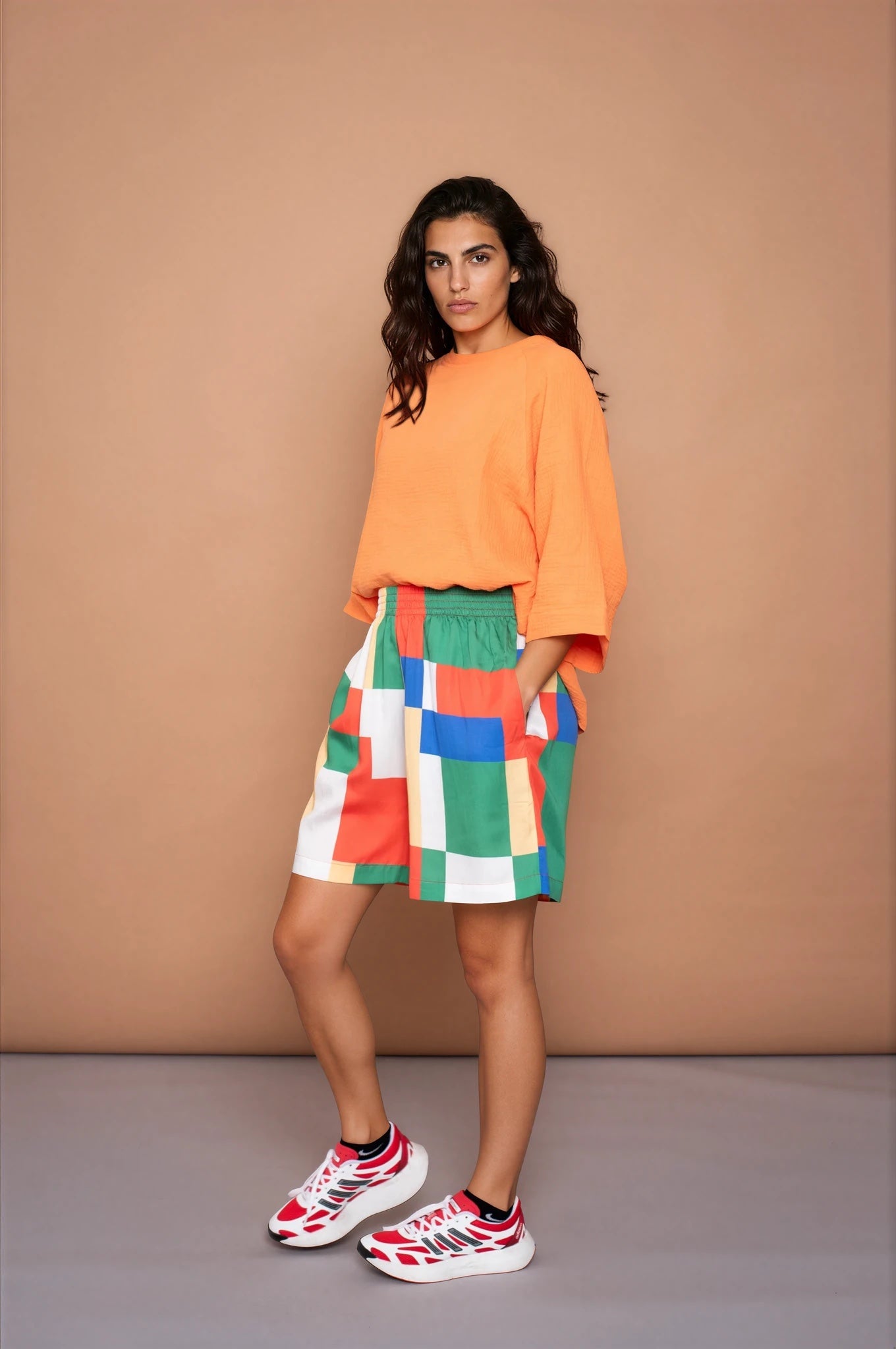 YYULI – Oversized Shorts ‚Blockchain‘