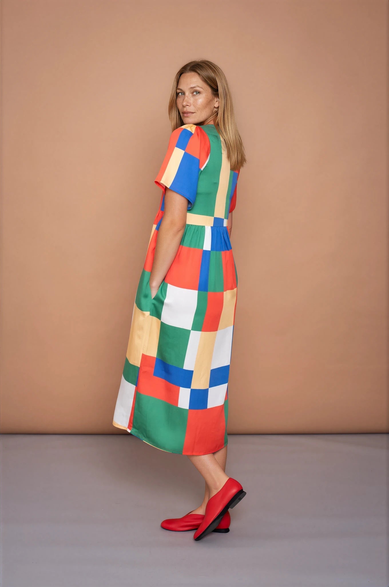 YYULI – Empire-Kleid ‚Blockchain‘