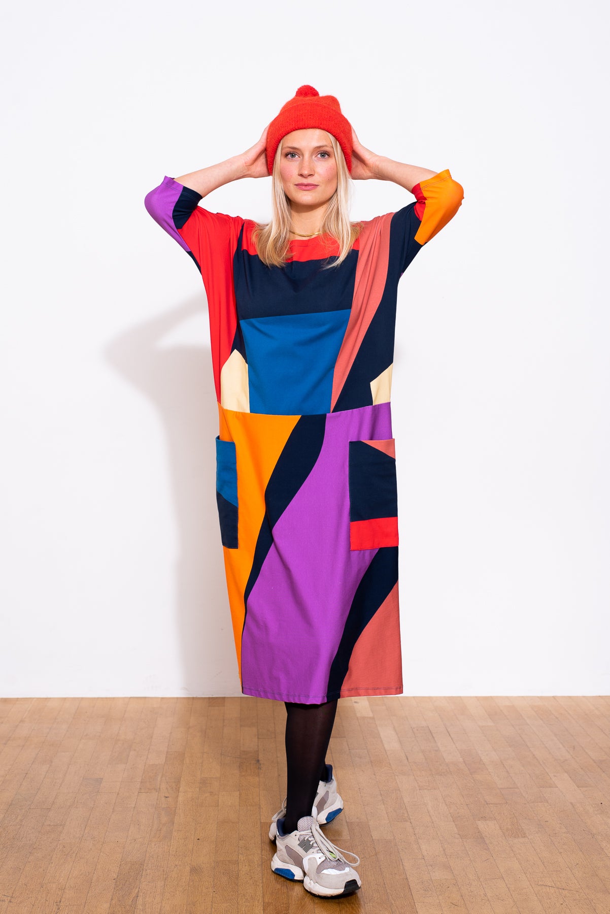 YYULI – Oversized-Kleid mit 7/8 Arm – Bold Stripes
